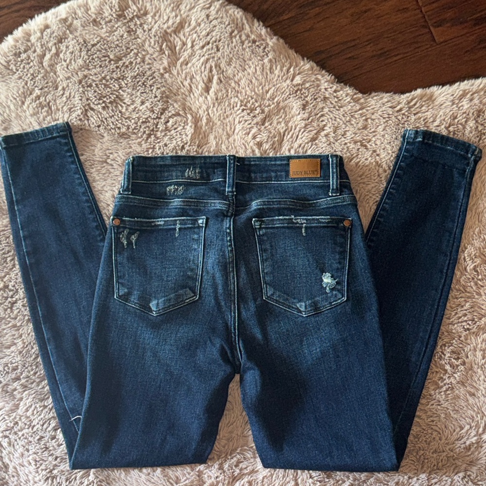 Judy Blue Stylish Blue Denim Distressed Women Jeans Skinny fit size 3 / 26 - Picture 5 of 10